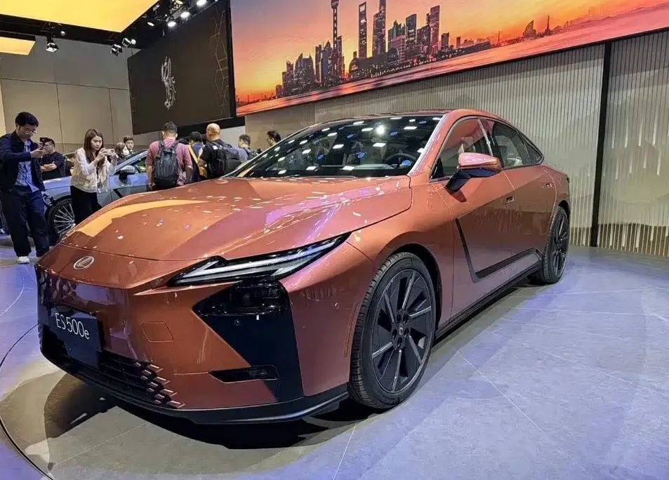 雷克萨斯产品规划曝光，全面推进电动化