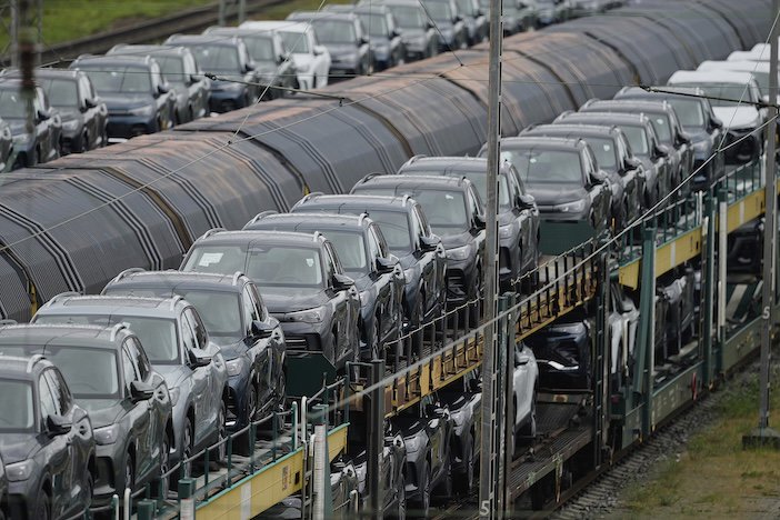 进口车销量跌超3成，多车型终端优惠近20万