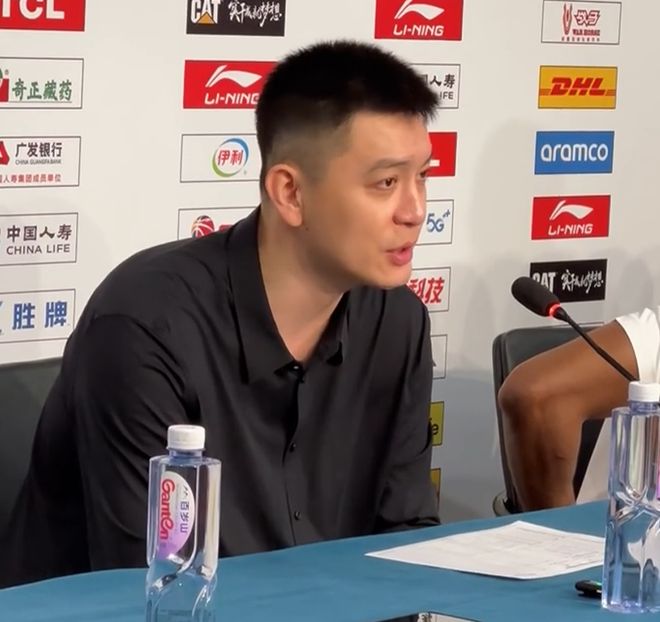 G1惨败广厦!杨鸣强调活力强度没匹配，会在G2改变，裁判还需适应|广厦队|cba|电话用户_订阅