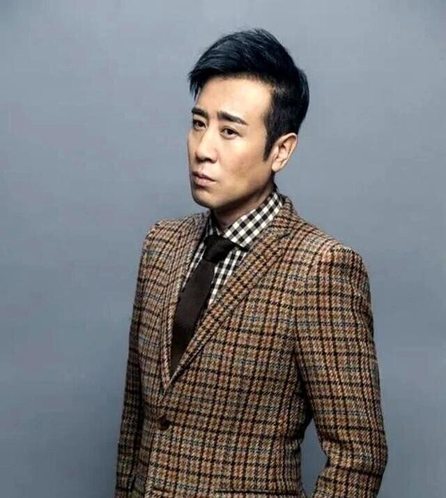 于和伟:从收视年冠到白玉兰特别奖,他的沉稳与实力赢得观众喜爱