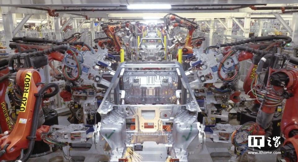 特斯拉自研4680电池助力Cybertruck产能提升,年产量有望达12万辆