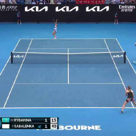 莱巴金娜与萨巴伦卡澳网决赛激战三盘，萨巴伦卡夺冠