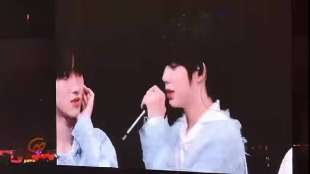 陈奕恒星星造型弹唱惊艳，扎实功底展现实力