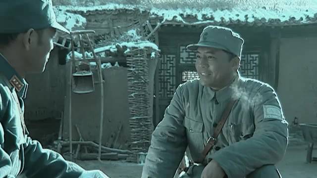 亮剑：楚云飞把赵刚当文人看，心疼被送上前线，哪料他文武双全！