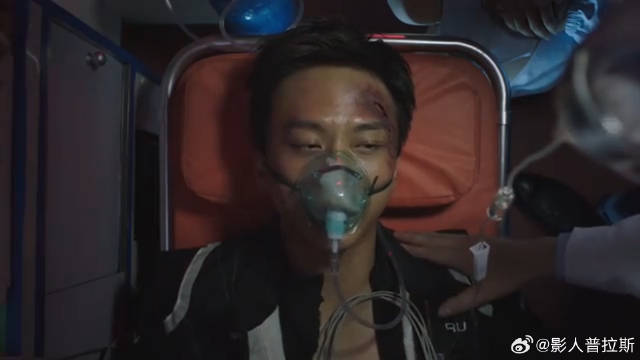 邓超带彭于晏做赛车 油门直接踩到底，下秒果真出事了