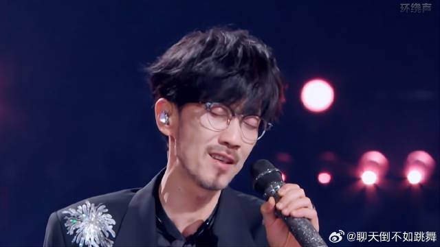 情歌教父名不虚传！周传雄清唱《青花》，嗓音依旧如初！