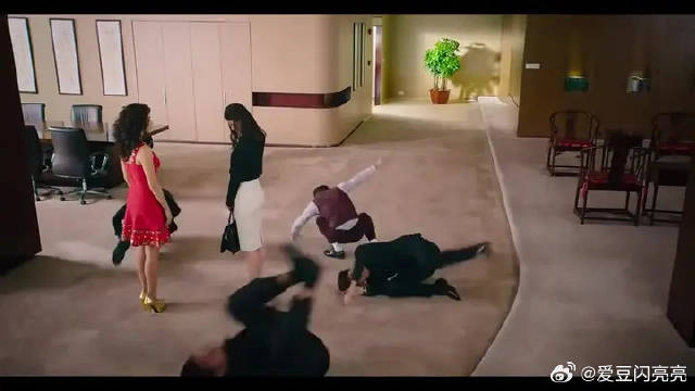 经典场面！张雨绮：“喝你妈”管家：“把我妈挖出来”