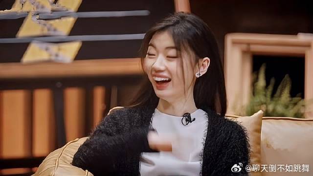 结婚28年，叶蒨文林子祥互动依旧甜蜜，甜度直接爆表！