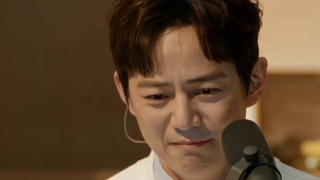 爱到深处，他比你还早察觉你的症状