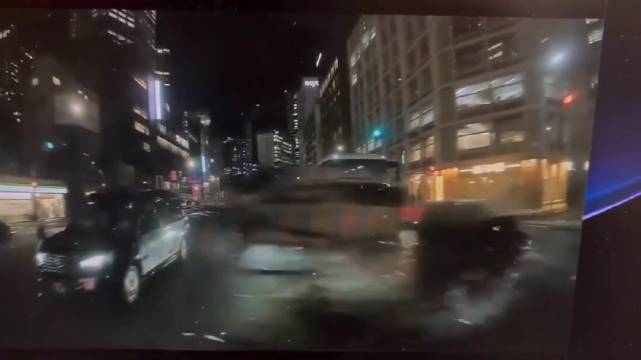 高市早苗的属下闯了大祸！驾驶公务车闯红灯酿成车祸，造成一死八伤！