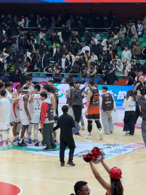 山东男篮末节逆转广州，陶汉林关键表现获主帅点赞