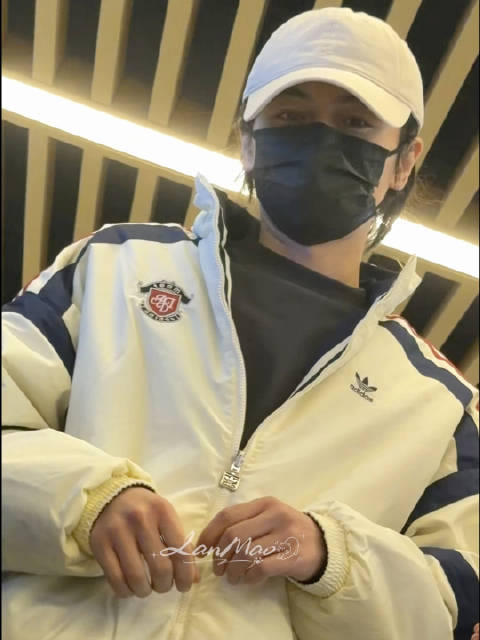 1.30接机｜好狼狈的独家视角