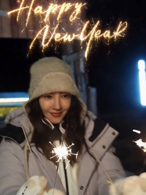 王丽坤参与怦然新动的冬天2新疆录制