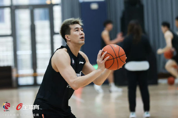 郭艾伦仅得6分创赛季新低，山东逆转广州豪取近15战13胜