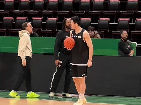 备战天津！亨特情绪不错，乌戈点出杨鸣是传奇，渴望2老将站出来