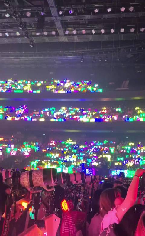 TF荣耀之战 都能看到谁的灯牌