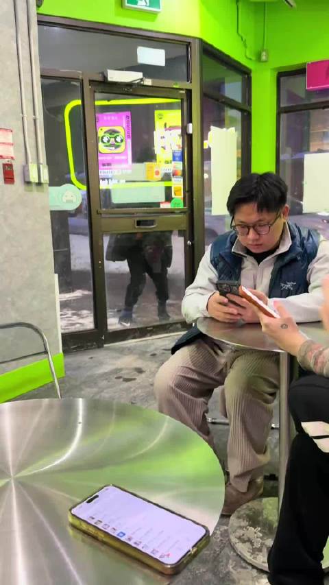 多伦多市中心流浪汉扰乱挞柠顾客引发安全担忧