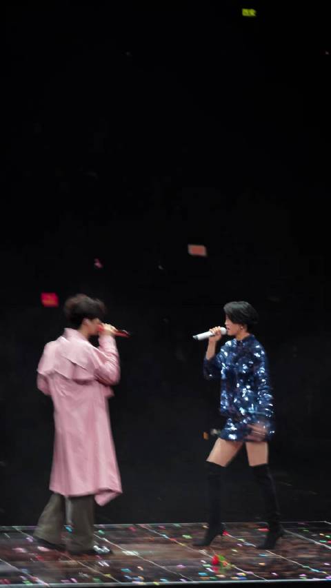 陈立农成都演唱会嘉宾梁咏琪同台合唱《我的名字》，一起来听！