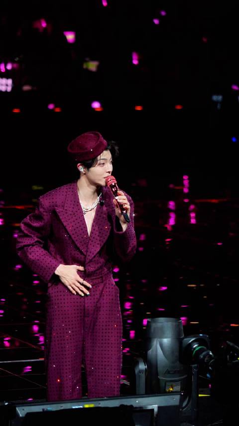 陈立农成都演唱会，这跟躺我怀里唱有啥区别啊！