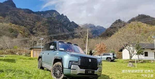 仰望U8的全车座椅通风加热按摩都是标配