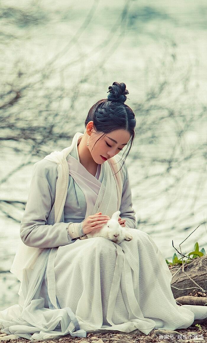 《新倚天屠龙记》祝绪丹美图纯分享，从小白兔到掌门人，判若两人