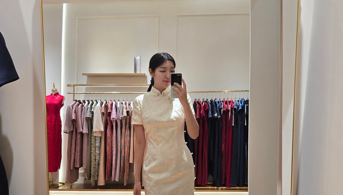 只需2000元和两周，《花样年华》韩国粉丝在上海终圆旗袍梦