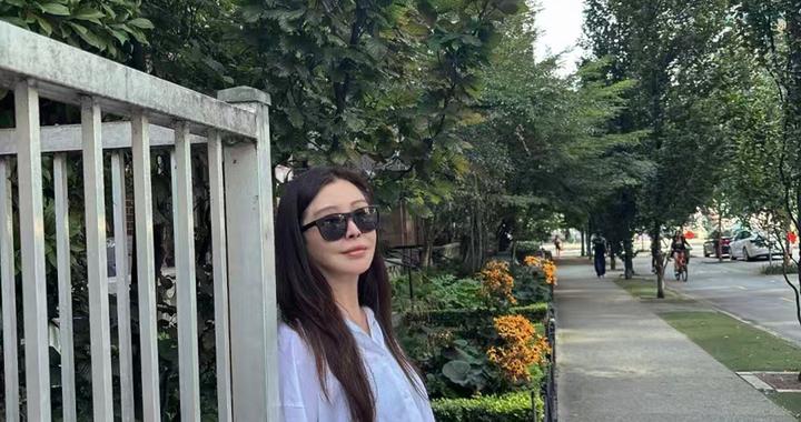 59岁生日当天，王祖贤罕见发文：这些年安静也充实