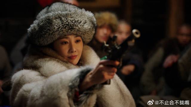 李纯持枪这个场面真的是又美又飒！