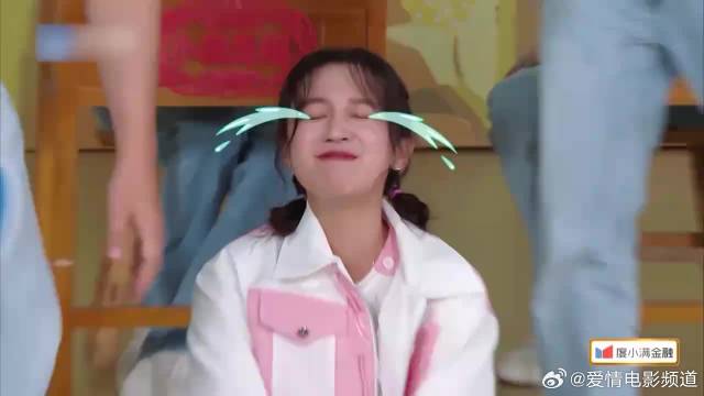 郑恺跑男团腿最短！和180林一玩游戏，优势发挥到极致