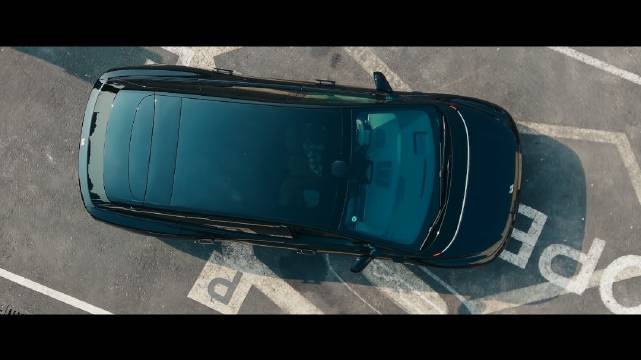 车顶也是道美丽的风景线