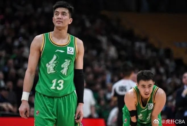 33岁郭艾伦单场0分创纪录，昔日第一控卫因伤困守慢镜头？