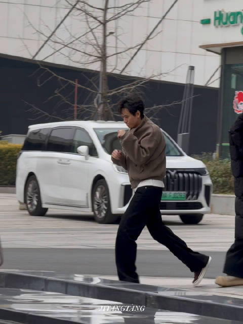 秦俊杰樊不凡 砰砰来两小