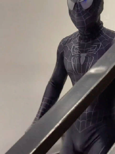 黑色蜘蛛侠勇闯健身房 Knight5220