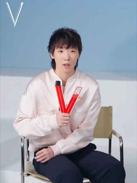 王曼昱专访透露最爱《三体》，理想过年方式是与亲友团聚