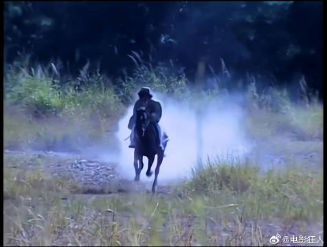 乔峰凭一己之力带领丐帮众长老冲出重围天龙八部好