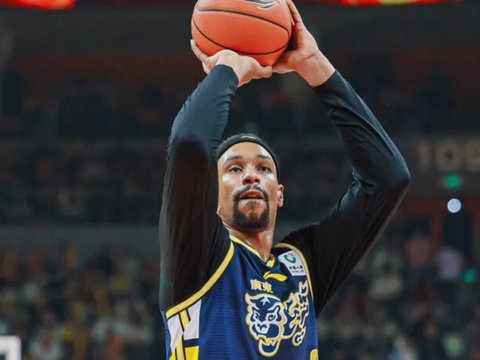 广东输宁波！两小外48分死顶，胡明轩+众人低迷，徐杰再度伤退！