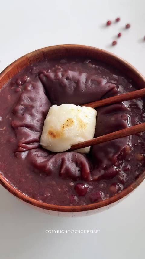 冬日少不了蜡笔小新同款红豆年糕汤 红豆汤年糕｜美食教程｜cr周北北