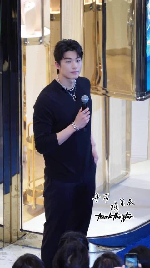 这个角度好看！