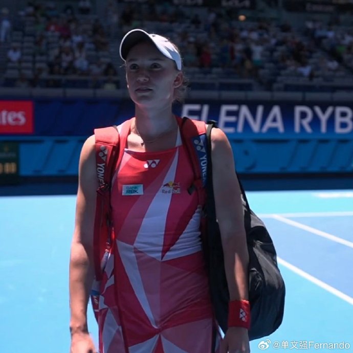 莱巴金娜涅槃重生！三年低谷后登顶澳网，她的答案是什么？