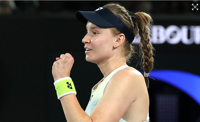 击败三位top10!莱巴金娜2026澳网封后,成就草地硬地双满贯