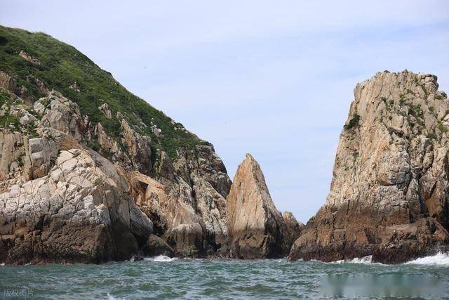 比东山岛更原始！福建私藏的海上秘境，现实版“塞尔达”！