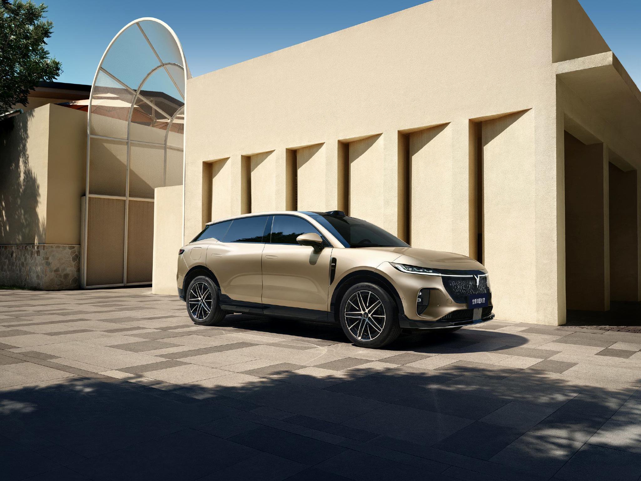 无短板全能选手，岚图知音重塑纯电 SUV 价值坐标 | BitAuto