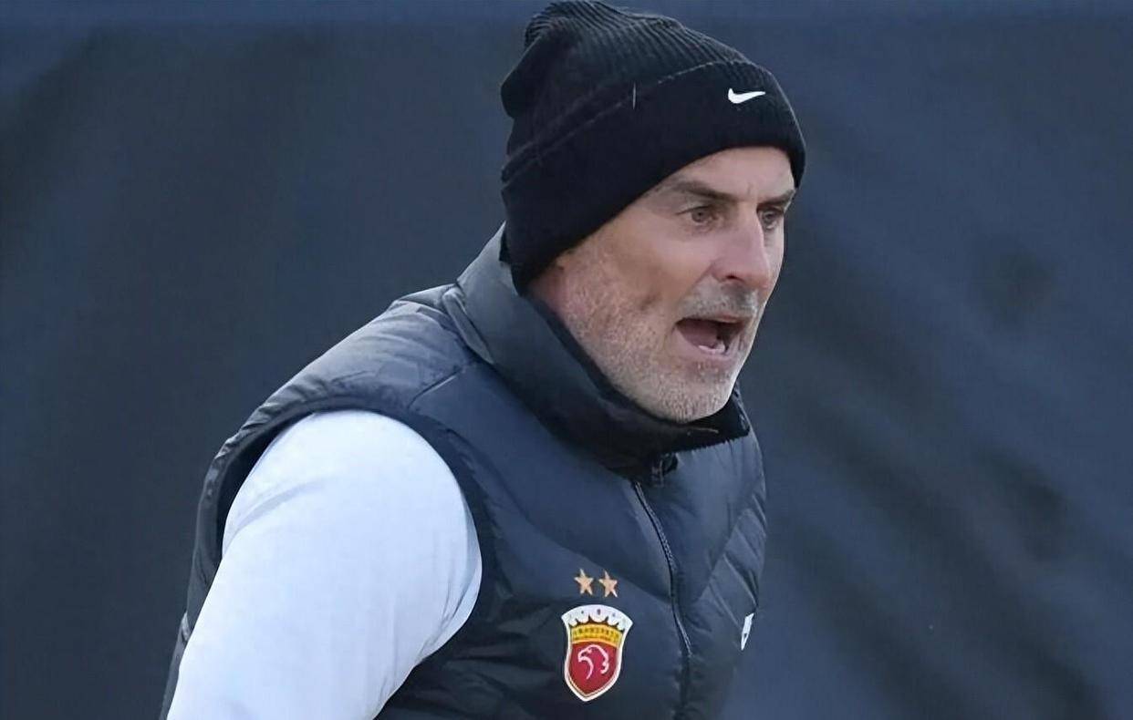 不是穆斯卡特!范志毅搞青训挖上港墙角,他是武磊和张琳芃最敬佩的名帅