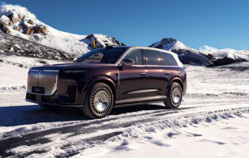 2025车市总结丨重新定义行业豪华标准的自主旗舰SUV