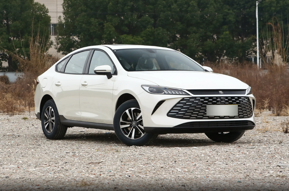 兼顾颜值与实用，7.98万起，26款这车值得选？