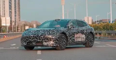 2026年6月上市交付！启境首款猎装版轿跑的谍照曝光