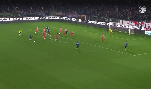 劳塔罗、泽林斯基破门，国际米兰轻取对手！