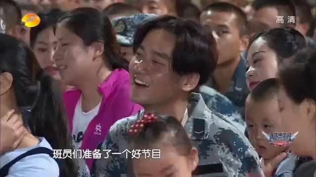 孙杨看杨幂、沈梦辰跳舞，成了头号迷弟，眼神已经沦陷！
