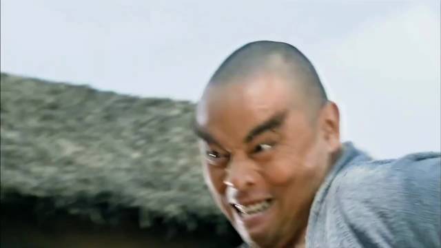 老和尚为了吹牛皮竟想徒手拔起千年柳树