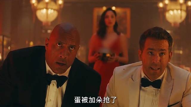 神奇女侠打强森和死侍还是过于轻松，这俩货太可怜了